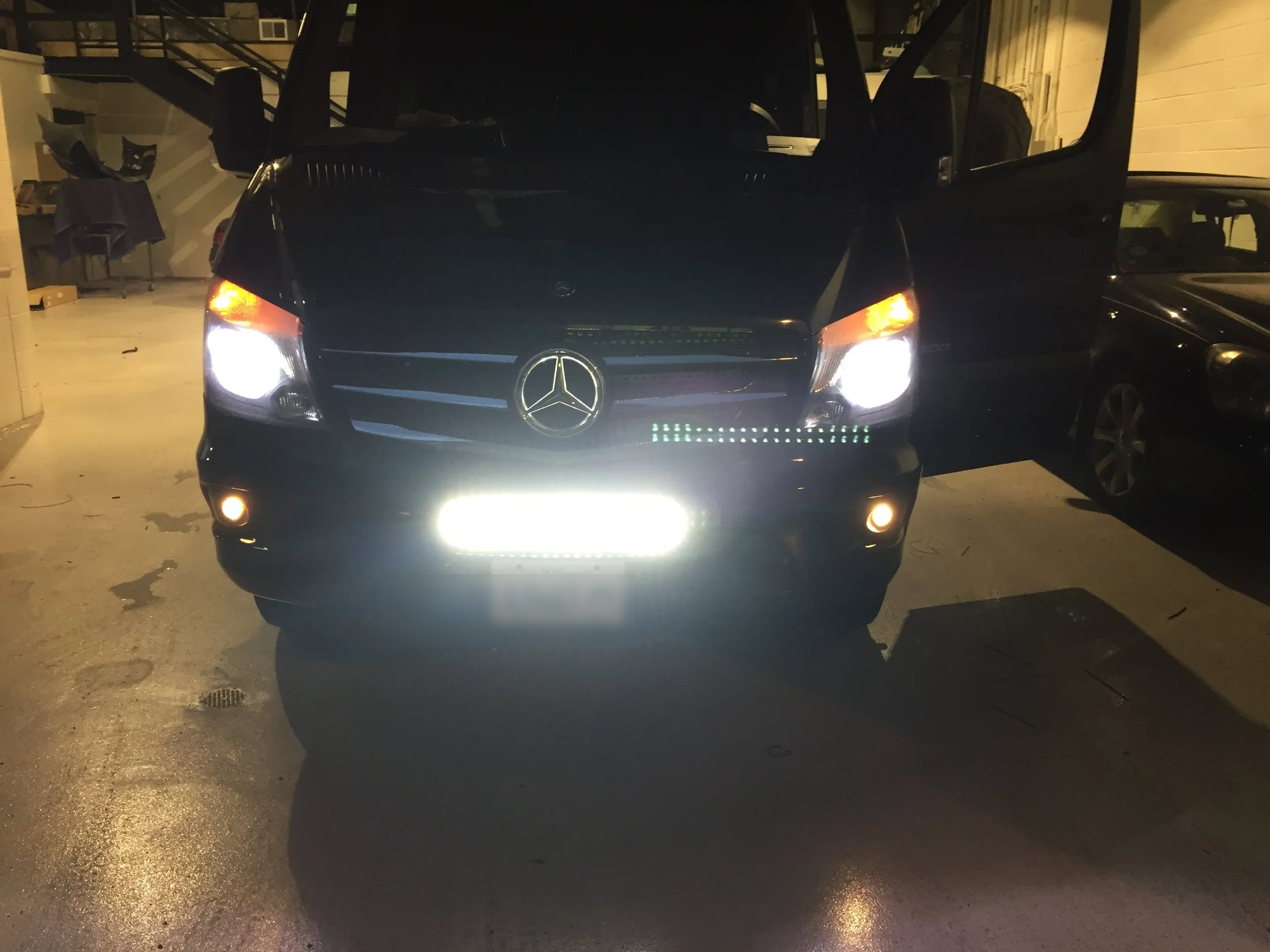 Sprinter Xenon headlights LED light bar fog lights
